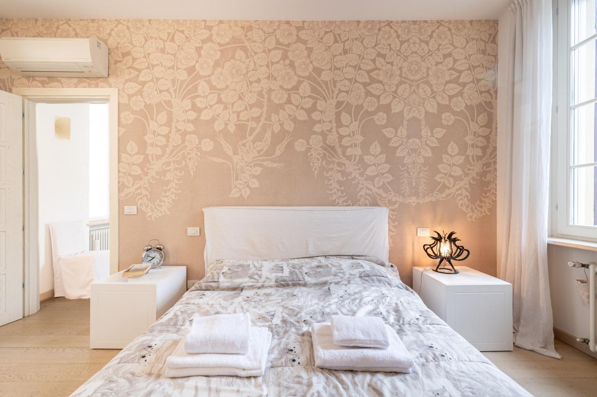 Teatro Regio Exclusive Apartment Парма Екстериор снимка
