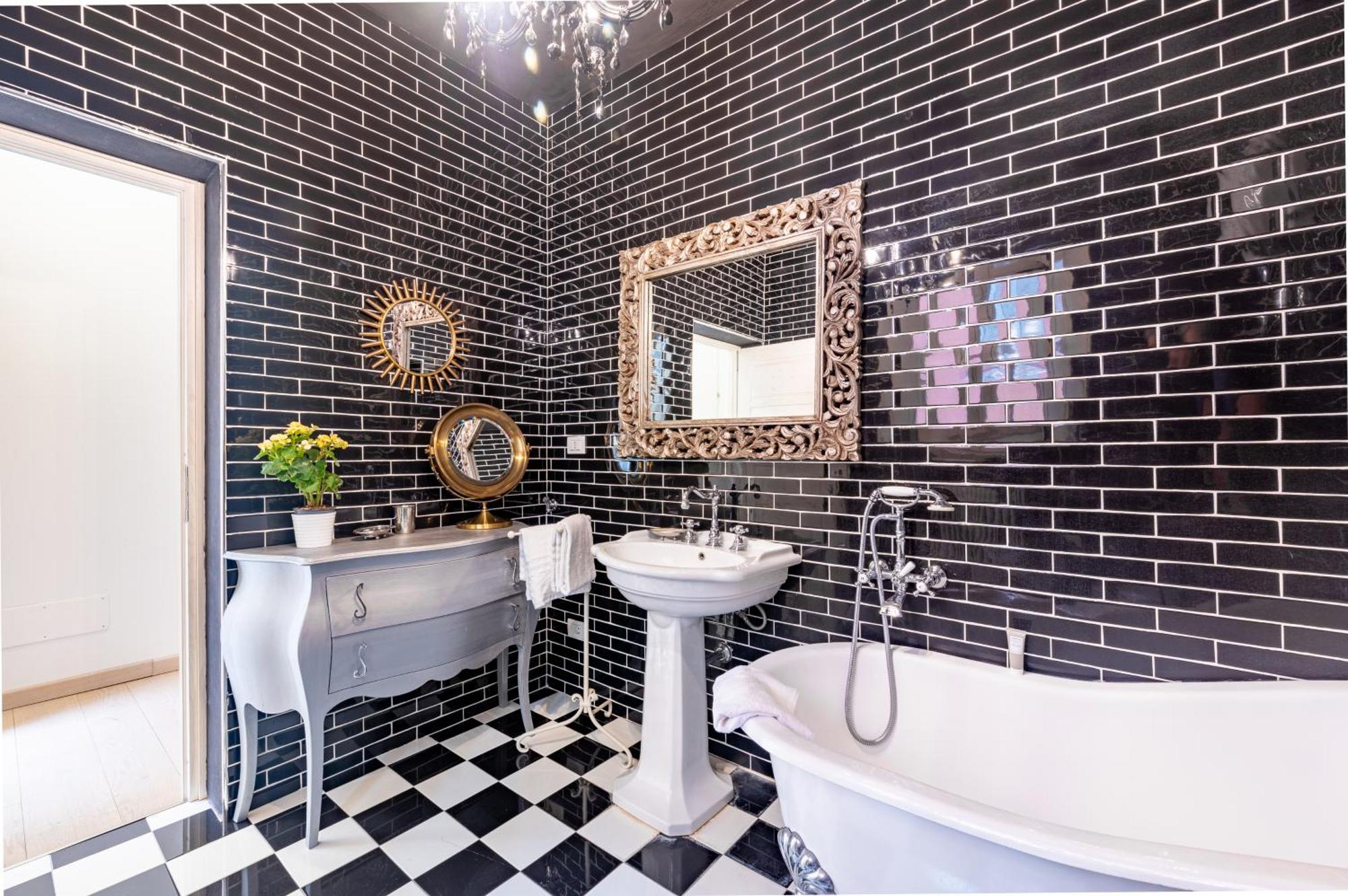 Teatro Regio Exclusive Apartment Парма Екстериор снимка